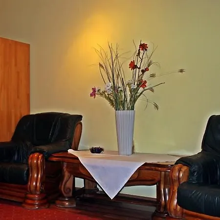 Vitan Modern Apartment, Sleeps 4