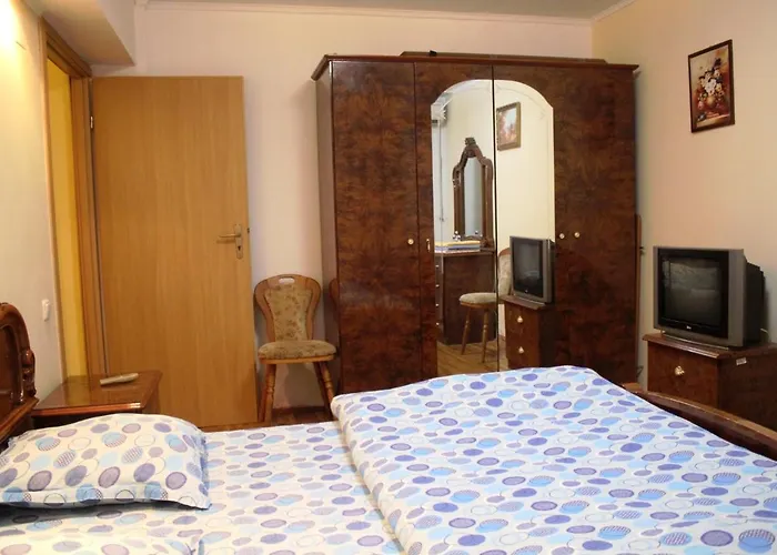 Daire Vitan Modern Apartment, Sleeps 4