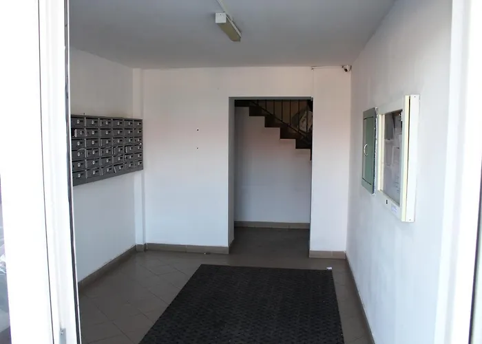 Vitan Modern Apartment, Sleeps 4 아파트 부쿠레슈티